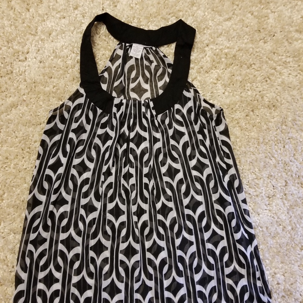 Bundle Item!! Black &White racer back flowy blouse